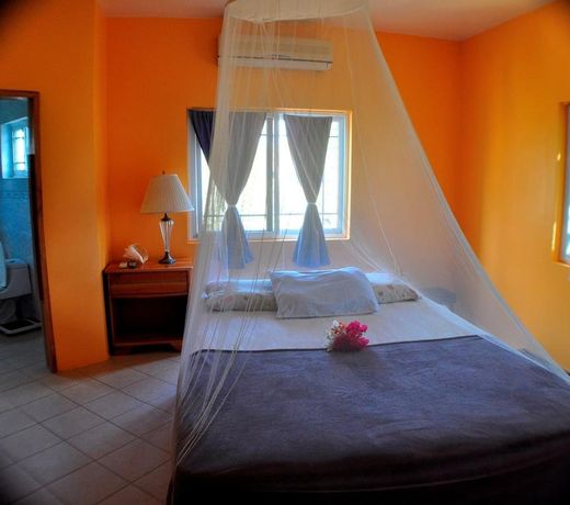Jah Freedom Inn Negril