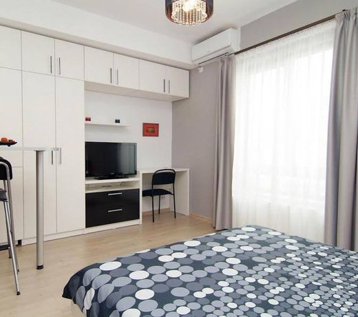 Central Studio Piata Romana