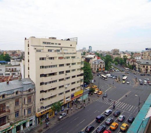 Central Studio Piata Romana