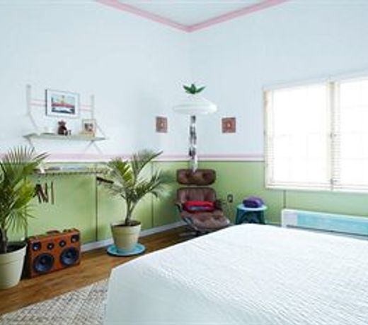 Playland Motel