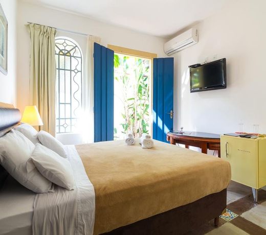 Pousada Pontal Gardens