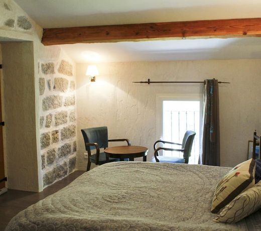 Auberge U n'Antru Versu