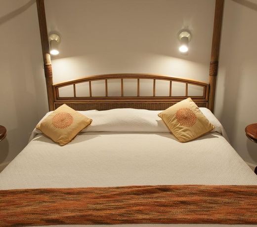Arawak Beach Inn