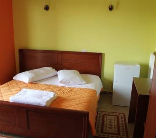 Royal Hotel VoskopojÃ«