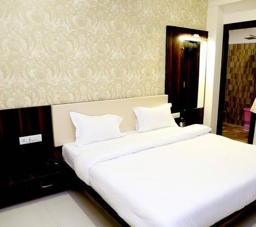Hotel Kamad Giri