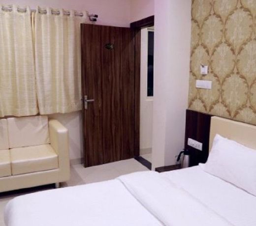 Hotel Kamad Giri
