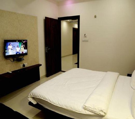 Hotel Kamad Giri