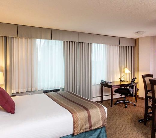 Campus Tower Suite Hotel