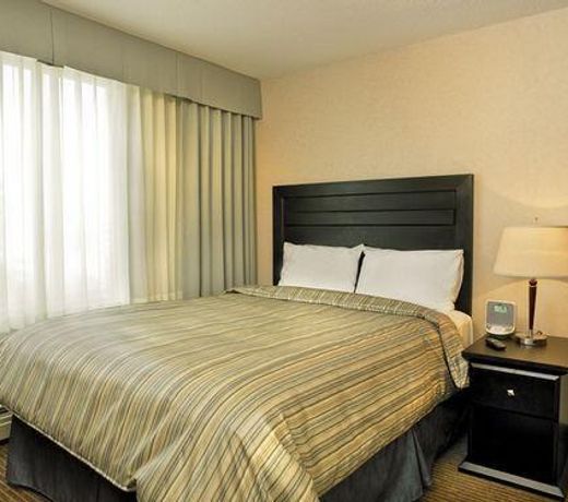 Campus Tower Suite Hotel