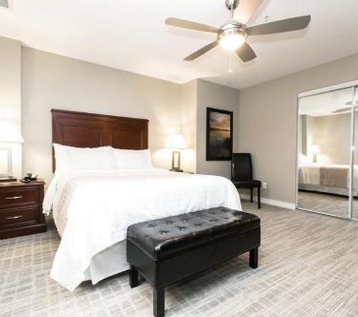 Canterra Suites Hotel