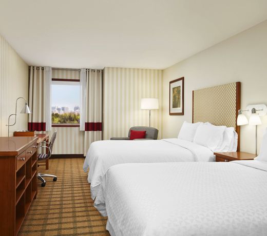 Four Points by Sheraton Edmonton South
