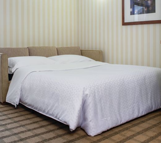 Four Points by Sheraton Edmonton South
