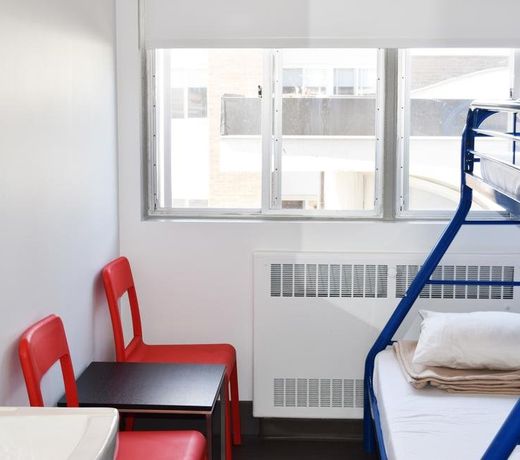 HI Edmonton - Hostel