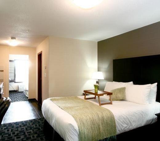 Foxwood Inn & Suites Drayton Valley