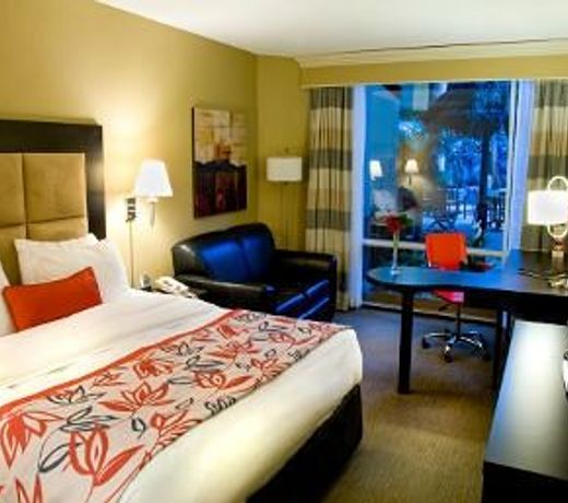RAMADA PLAZA CRYSTAL PALACE