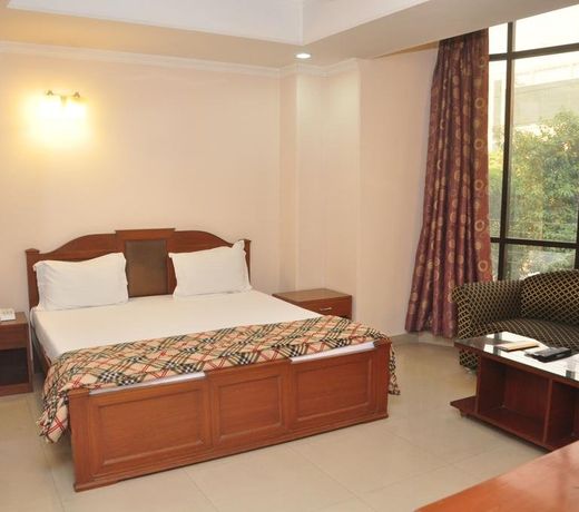 Hotel Kashish Residency & Banquet