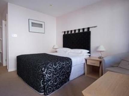 Station Hotel