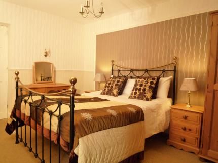Rockside Guest House - Adults Only