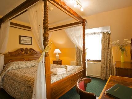 Lakeview Manor