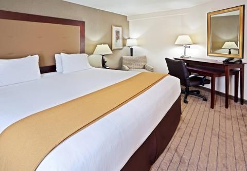 Holiday Inn Express Portland South - Lake Oswego, an IHG Hotel