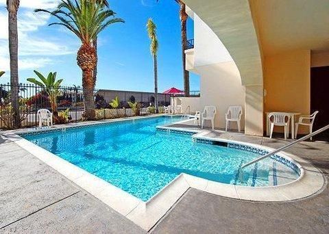 Comfort Suites San Clemente Beach