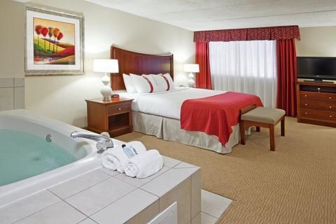 Holiday Inn Flint, an IHG Hotel