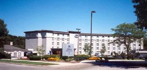 Holiday Inn Milwaukee Riverfront, an IHG Hotel