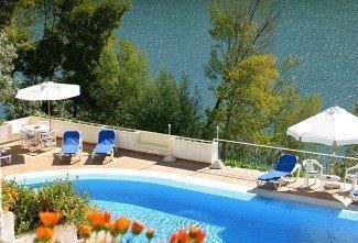 Lago Azul Eco Hotel
