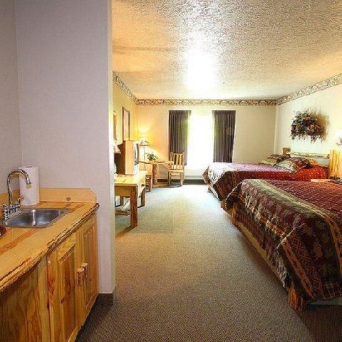 The Red Moose Lodge
