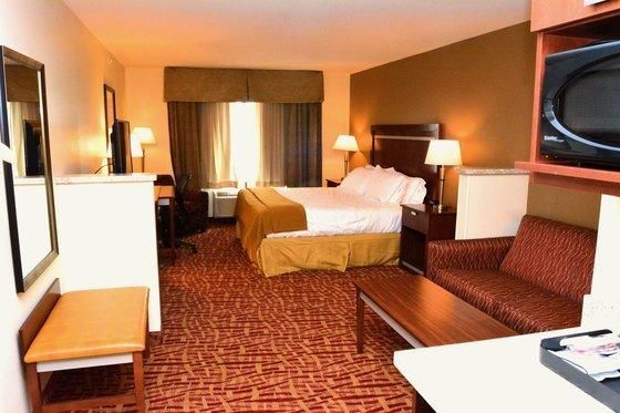 Holiday Inn Express Hotel & Suites Glendive, an IHG Hotel