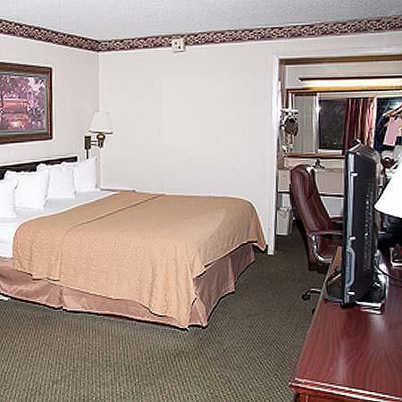 MAGNUSON GRAND HOTEL HAMMOND