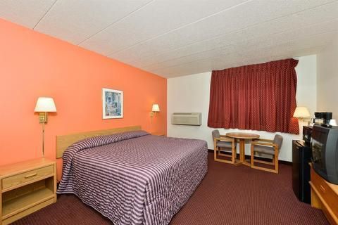 Americas Best Value Inn Omaha