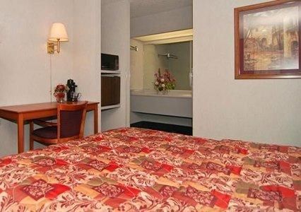 Quality Inn & Suites Near White Sands National Monument