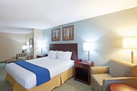 Holiday Inn Express and Suites Meriden, an IHG Hotel