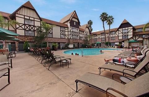 Anaheim Majestic Garden Hotel