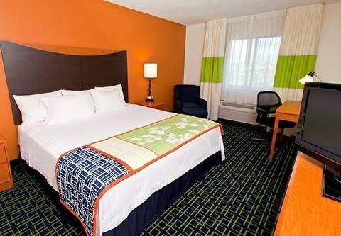 Fairfield Inn & Suites by Marriott Toledo Maumee