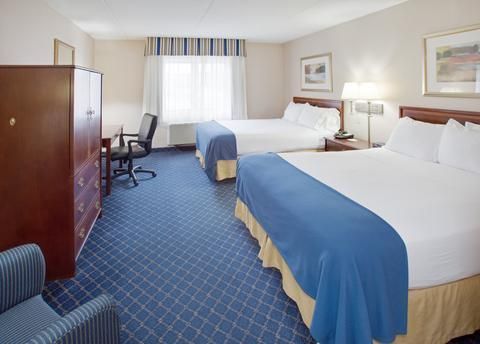 Holiday Inn Express Des Moines-At Drake University, an IHG Hotel
