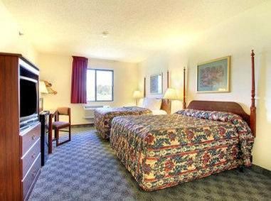 Super 8 by Wyndham O Neill NE