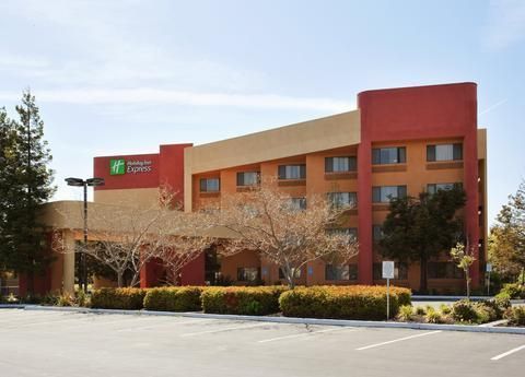 Holiday Inn Express Hotel Union City, an IHG Hotel