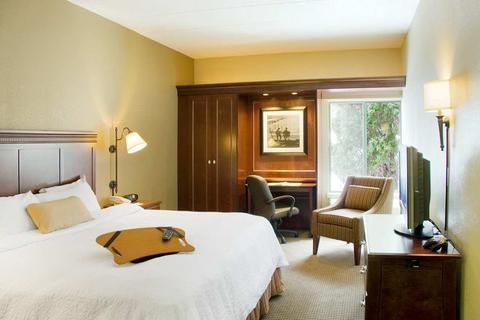 Hampton Inn Madison East Towne Mall Area