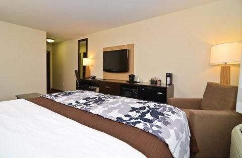 Sleep Inn & Suites Grand Forks Alerus Center