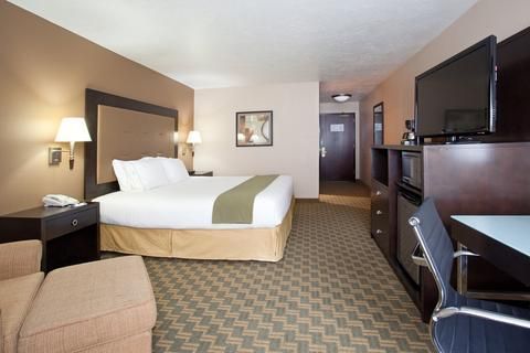 Best Western Plus Portland Airport Hotel & Suites
