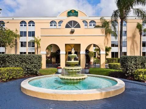 La Quinta by Wyndham Miami Lakes