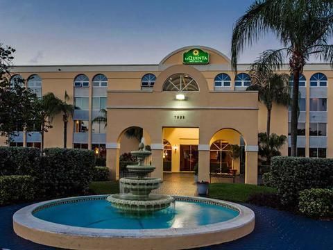 La Quinta by Wyndham Miami Lakes