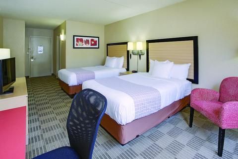 La Quinta inn & Suites Armonk Westchester County Airport