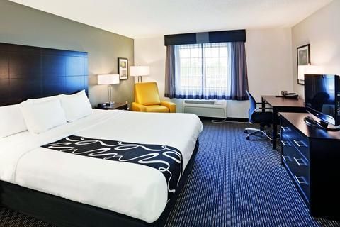 La Quinta by Wyndham Cleveland Macedonia