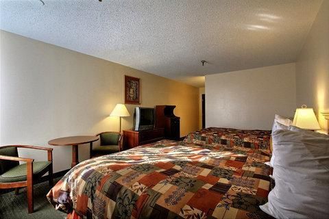 Days Inn & Suites by Wyndham Mt Pleasant