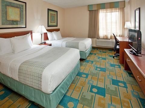 La Quinta by Wyndham Des Moines West Clive