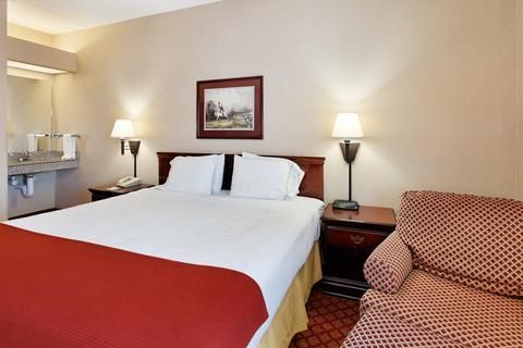 Holiday Inn Express Metropolis, an IHG Hotel