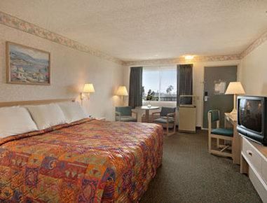 Days Inn by Wyndham Oceanside